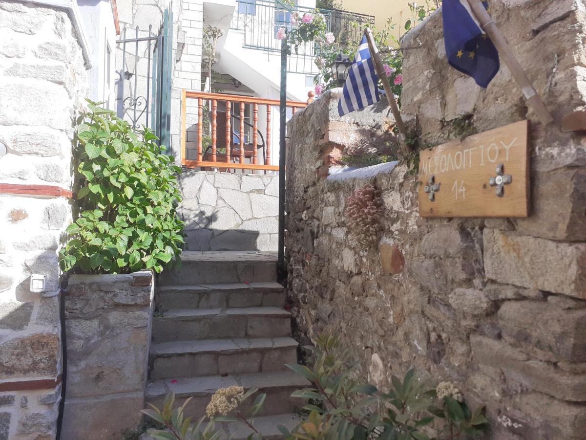 Mini Room In Old Town Kavála Exterior photo